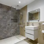 Apartman Hretska Street