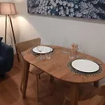 Apartment Hretska Street *
