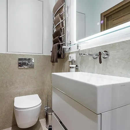 Apartment Hretska Street *