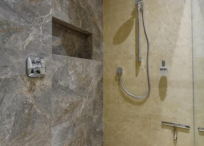 Daire Hretska Street *