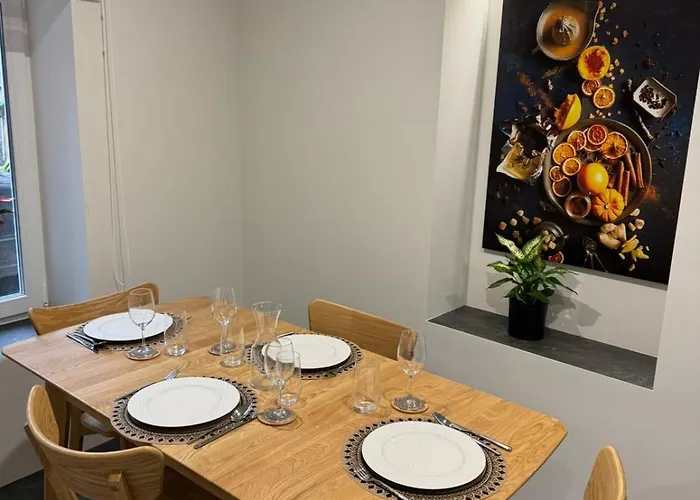 Daire Hretska Street